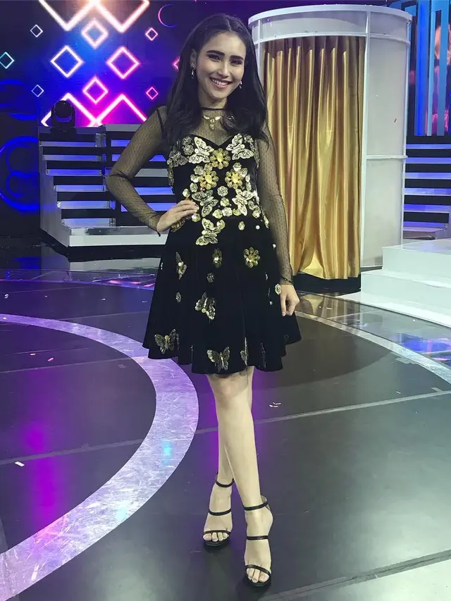 [Bintang] Ayu Ting Ting