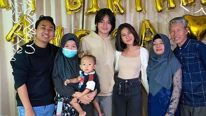 Perayaan ultah Angga Yunanda