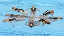Tim renang indah Indonesia beraksi di nomor Team Technical & Free Routine SEA Games 2015. (Bola.com/Arief Bagus)