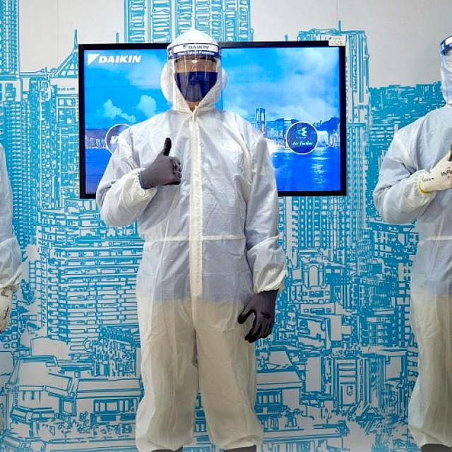 New Normal Daikin Bekali Teknisi Dengan Apd Bisnis Liputan6 Com