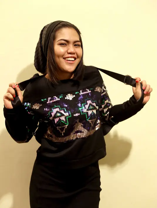 "Semoga Indosiar makin maju dengan program-programnya. Tak hanya menyuguhkan tontonan, tapi juga bisa menjadi panutan bagi masyarakat," ujar Weni kepada Bintang.com beberapa waktu lalu. (Nurwahyunan/Bintang.com)