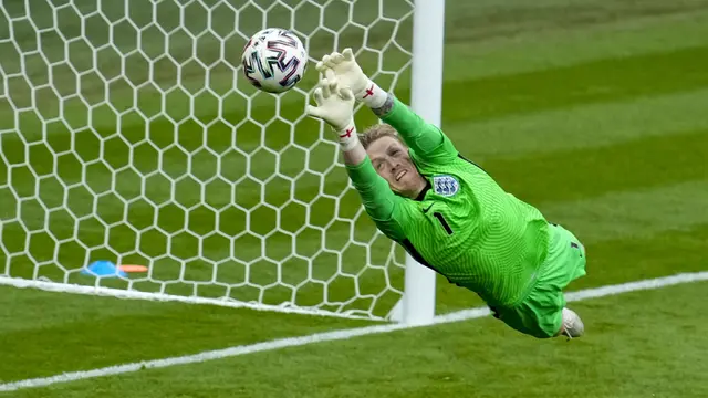 Foto Piala Eropa: Belum Kebobolan di Euro 2020, Jordan Pickford Masih Sempurna