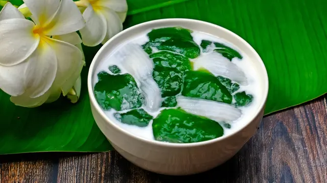 cincau hijau kelapa muda