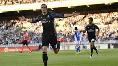 Penyerang Real Madrid, Gareth Bale, merayakan gol yang dicetak ke gawang Real Sociedad pada laga La Liga Spanyol di Stadion San Sebastian, Spanyol, Minggu (21/8/2016) atau Senin dini hari WIB. Madrid menang 3-0 atas Sociedad. (AP/Alvaro Barrientos)