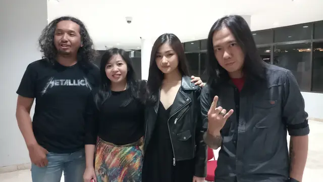 Rockin'stra