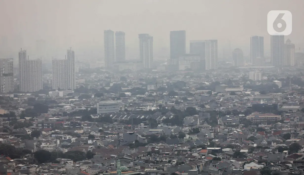 Sementara, polusi udara Kota Jakarta di angka PM2.5 atau partikel halus (≤ 2,5 µm). (Liputan6.com/Angga Yuniar)