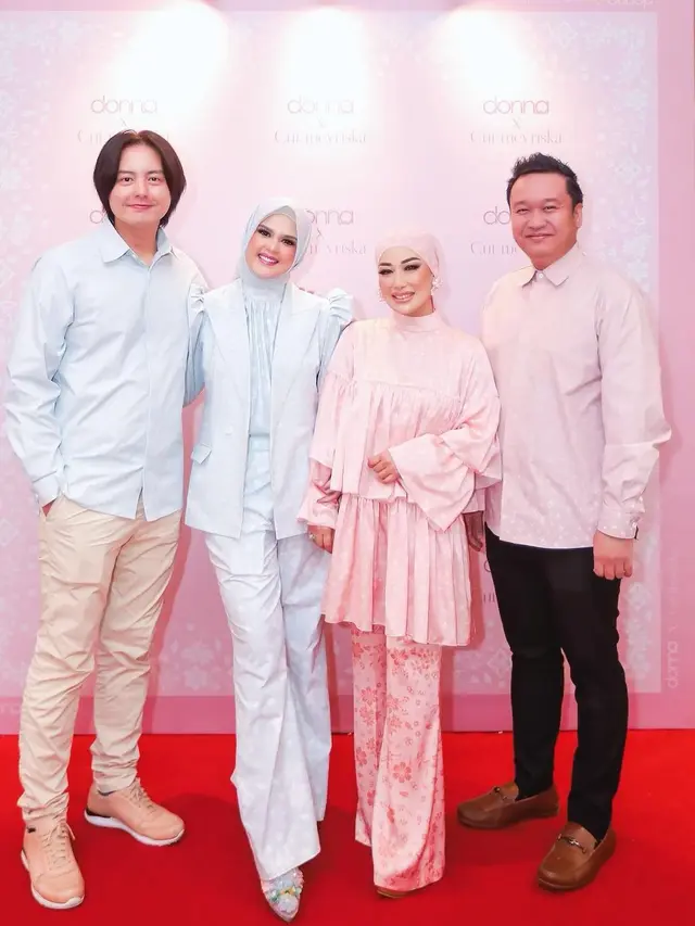 Cut Meyriska dalam peluncuran koleksi Naura bareng lini busana Donna Prive di Jakarta, baru-baru ini.. (Foto: Dok. Instagram @cutratumeyriska)