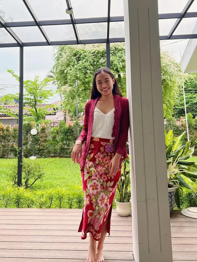 Gaya Calon Istri Brandon Salim yang Baru Dilamar. [@dhikahimawann]