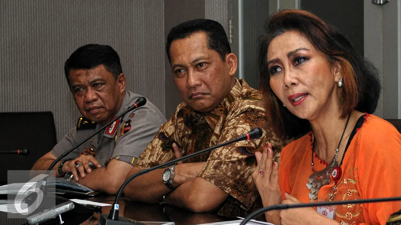 20150731-Konferensi Pers Pansel KPK dan Bareskrim-Jakarta- Destri Damayanti