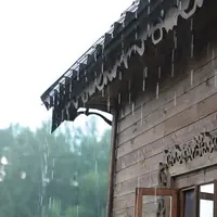 Fenomena ajaib terjadi di Tebet, Jakarta Selatan. Hujan hanya mengguyur satu rumah! (Sumber Foto: Shutterstock)