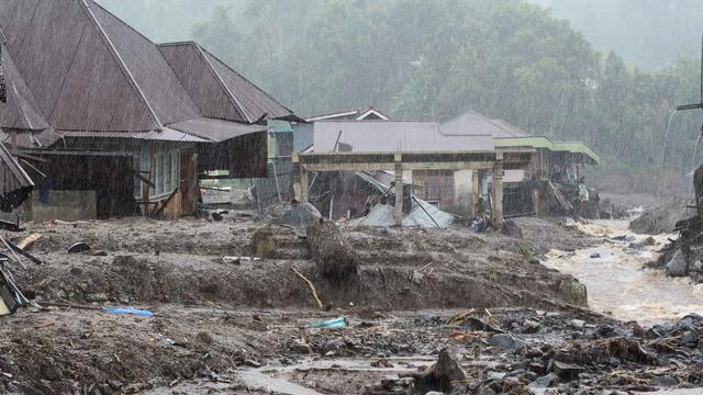 Potret Kerusakan Dampak Bencana Longsor dan Banjir Bandang di Wilayah Sumut, Sumbar, dan Aceh