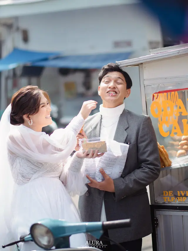 7 Prewedding Masayu Clara dan Qausar Harta, Tampil Romantis di Pinggir Jalan