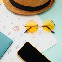Tips liburan dengan budget terbatas. (Foto: Freepik/Burdun)