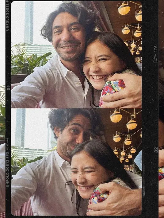 Kembali tampil mesra, Reza terlihat memeluk bahkan mencium kepala Prilly. Di sini Prilly tampak mengenakan atasan dengan motif bunga berwarna-warni, sedangkan Reza tampil kasual dengan kemeja putih polos. Foto: Instagram.