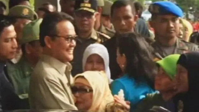 Jadi Tersangka, Gubernur Riau Pamitan ke Warga