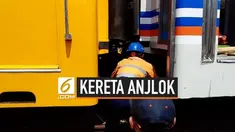 Sebanyak 77 penumpang Kereta Api Galunggung jurusan Bandung-Tasikmalaya, yang anjlok di sekitar Stasiun Bumiwaluya, Malangbong, Garut, Jawa Barat pagi tadi, berhasil dievakuasi petugas.