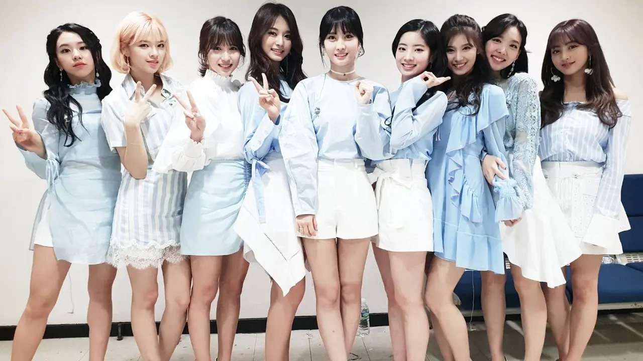 [Bintang] Lagu What is Love? TWICE Berjaya di Program Musik