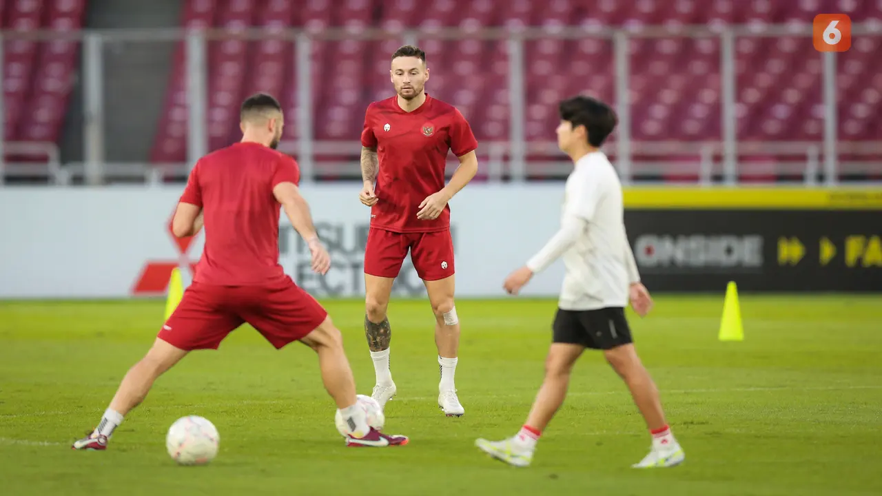 Official Training Timnas Indonesia Jelang Laga Semfinal Piala AFF 2022 Melawan Timnas Vietnam