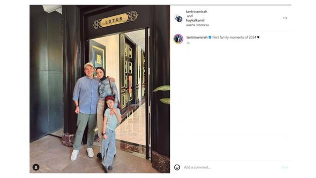 6 Potret Foto Keluarga Artis di Awal Tahun 2024, Tersemat Harapan dan Doa