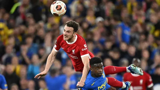 Foto: Aksi Ngotot Diogo Jota saat Cetak Gol Kedua Liverpool ke Gawang Union Saint-Gilloise di Liga Europa