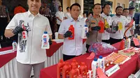 Berbagai Macam Oli Palsu di Grebek Polda Banten. (Senin, 03/06/2024). (Yandhi Deslatama/Liputan6.com).