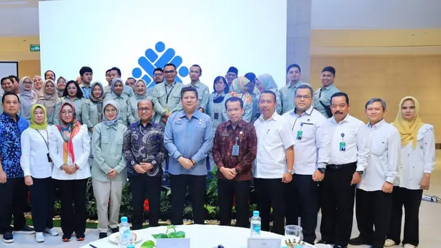 Sekretaris Jenderal Kementerian Ketenagakerjaan, Anwar Sanusi mendorong perlunya menentukan langkah-langkah konkret dalam mewujudkan Reformasi Hukum