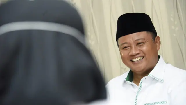 Uu Ruzhanul Ulum