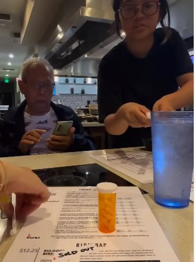 6 Momen Cinta Kuya Jadi Waitress di Amerika, Kerja Paruh Waktu Sambil Kuliah