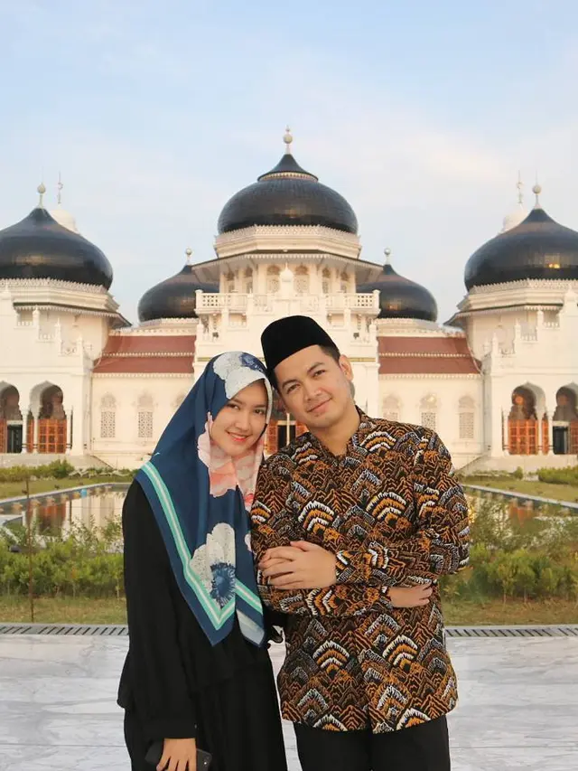 Tommy Kurniawan dan Lisya Annurahmi