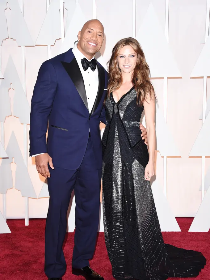 Dwayne Johnson dan Lauren Hashian