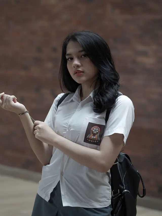 Potret Davina Karamoy Bergaya Tomboy, Aura Cantiknya Tak Terbendung. (instagram/davinaakaramoy)