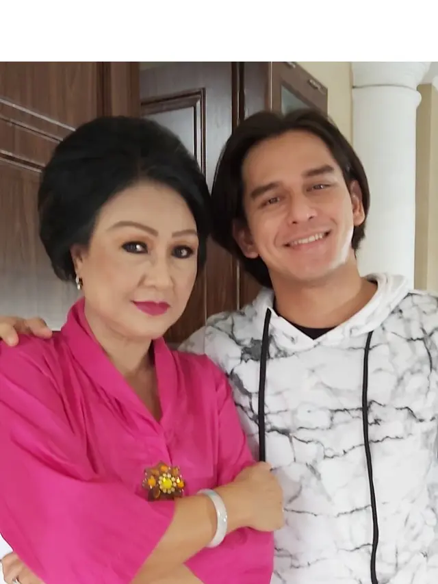 6 Potret Akrab Debbie Cynthia Dewi dengan Pemain Samudra Cinta, Langganan Antagonis