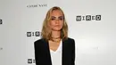 Namun Cara Delevingne tak mau menyerah dengan keadaan. Cara berusaha sembuh. Cara Delevingne sempat berpikir untuk bunuh diri. Beruntung Cara cepat sadar atas tindakan, mengurungkan niatnya itu. (AFP/Bintang.com)