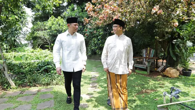 Tampilan Gagah AHY Silaturahmi Lebaran ke Rumah Anies Baswedan Kenakan Sepatu Kulit Seharga Motor