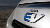 Toyota mempercayakan riset dan pengembangan mobil listrik pada tim kecil berisi empat orang terpilih. 