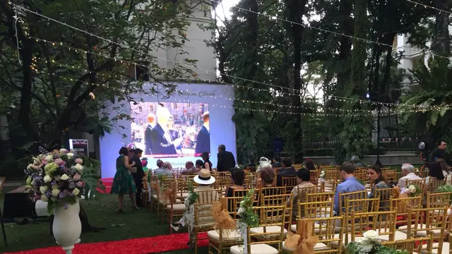 Suasana menjelang nonton bareng pernikahan Pangeran Harry dan Meghan Markle di Dharmawangsa Hotel Jakarta ( Liputan6.com/Teddy Tri Setio Berty)