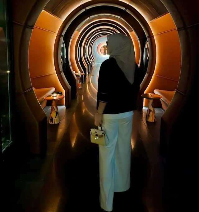 6 Potret terbaru Syahrini setelah melahirkan, penampilannya kembali ideal seperti sebelum hamil