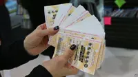 Pengundian lotere Powerball di AS akan dilakukan dengan hadiah mencapai Rp 6,25 triliun