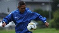 Indriyanto Nugroho, striker veteran Timnas Primavera memulai karier dari nol melatih SSB. (Bola.com/Dok. Pribadi/Romi Syahputra)