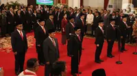 Para Wakil Menteri (Wamen) Kabinet Indonesia Maju membaca sumpah dalam pelantikan di Istana Negara, Jumat (25/10/2019). Presiden Jokowi melantik 12 wakil menteri yang akan membantu jajaran menteri Kabinet Indonesia Maju dalam menjalani roda pemerintahan 5 tahun ke depan. (Liputan6.com/Angga Yunair)