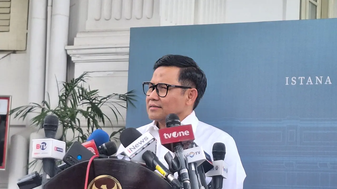Menteri Koordinator (Menko) Bidang Pemberdayaan Masyarakat Muhaimin Iskandar saat ditemui di Kompleks Istana Kepresidenan Jakarta, Selasa (26/11/2024).