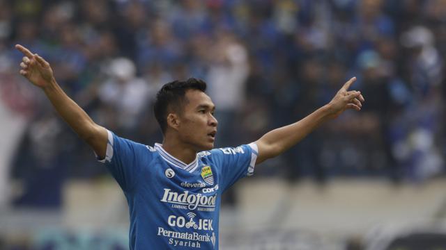 FOTO: Sempat Tertinggal, Arema Bangkit Imbangi Persib di Bandung