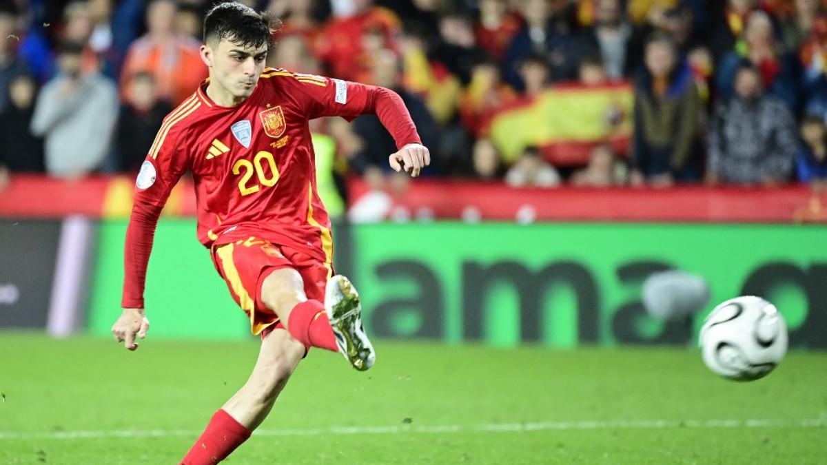 Prestasi Rodri Bikin Gelandang Barcelona Berani Bermimpi Ballon d’Or