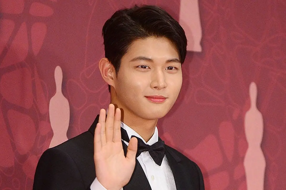 [Bintang] Gara-gara Lakukan Pelecehan Seksual, Karier Lee Seo Won Terancam Hancur