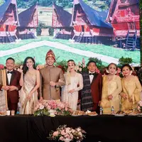 Tampilan Lyodra Ginting di nikahan Jessica Mila, credit: Instagram (@lyodraofficial)