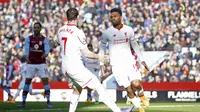 Aston Villa vs Liverpool (Reuters/Carl Recine)