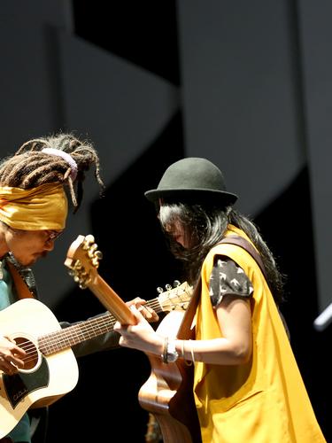 Lirik Lagu Endah N Rhesa Liburan Indie News Entertainment Fimela Com