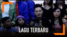 Ucok Baba, Hamka Siregar, Roni Dozer, bersama artis lainnya turut serta hadir dalam Launching Album Eko Mega Bintang dan Lady Micin di RTH Kalijodo.