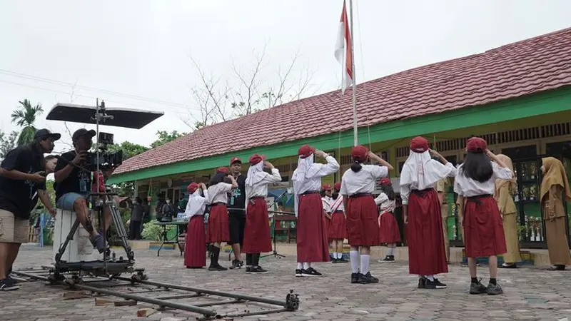 Salah satu adegan film Jendela Seribu Sungai (Dok Radepa Studio)