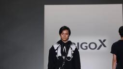 Foto-foto dari balik layar New York Fashion Week Spring/ Summer 2023 dibagikan Angga Yunanda lewat akun Instagram terverifikasi, 13 September 2023, disertai status teks ringkas, “New York Fashion Week @nyfw.” Unggahan ini disukai lebih dari 420 ribu warganet dan direspons hangat sejumlah selebritas. “Best!” seru Hanggini di kolom komentar. “Naksir,” Shenina Cinnamon menyahut. (Foto: Dok. Instagram @anggayunandareal16)